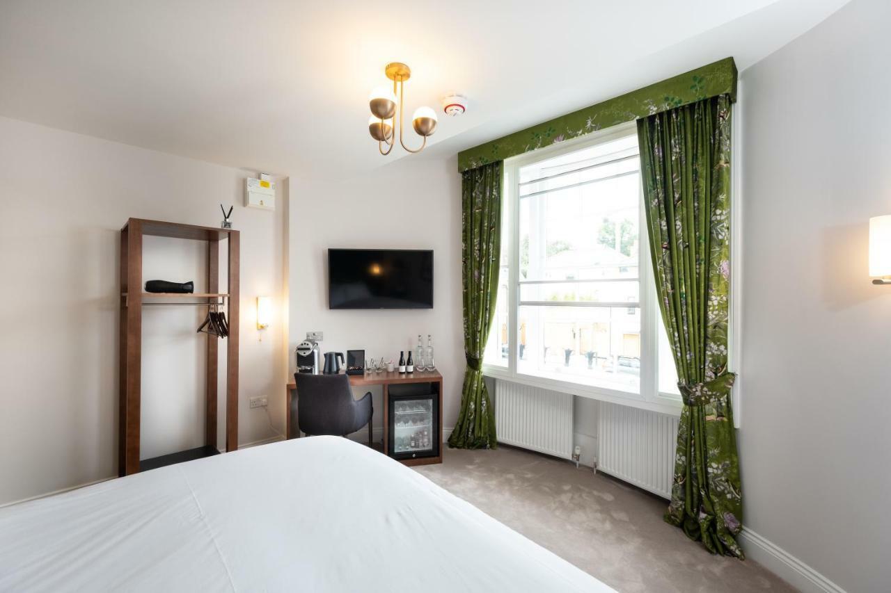 The Kings Arms Hotel Кингстън на Темза Екстериор снимка